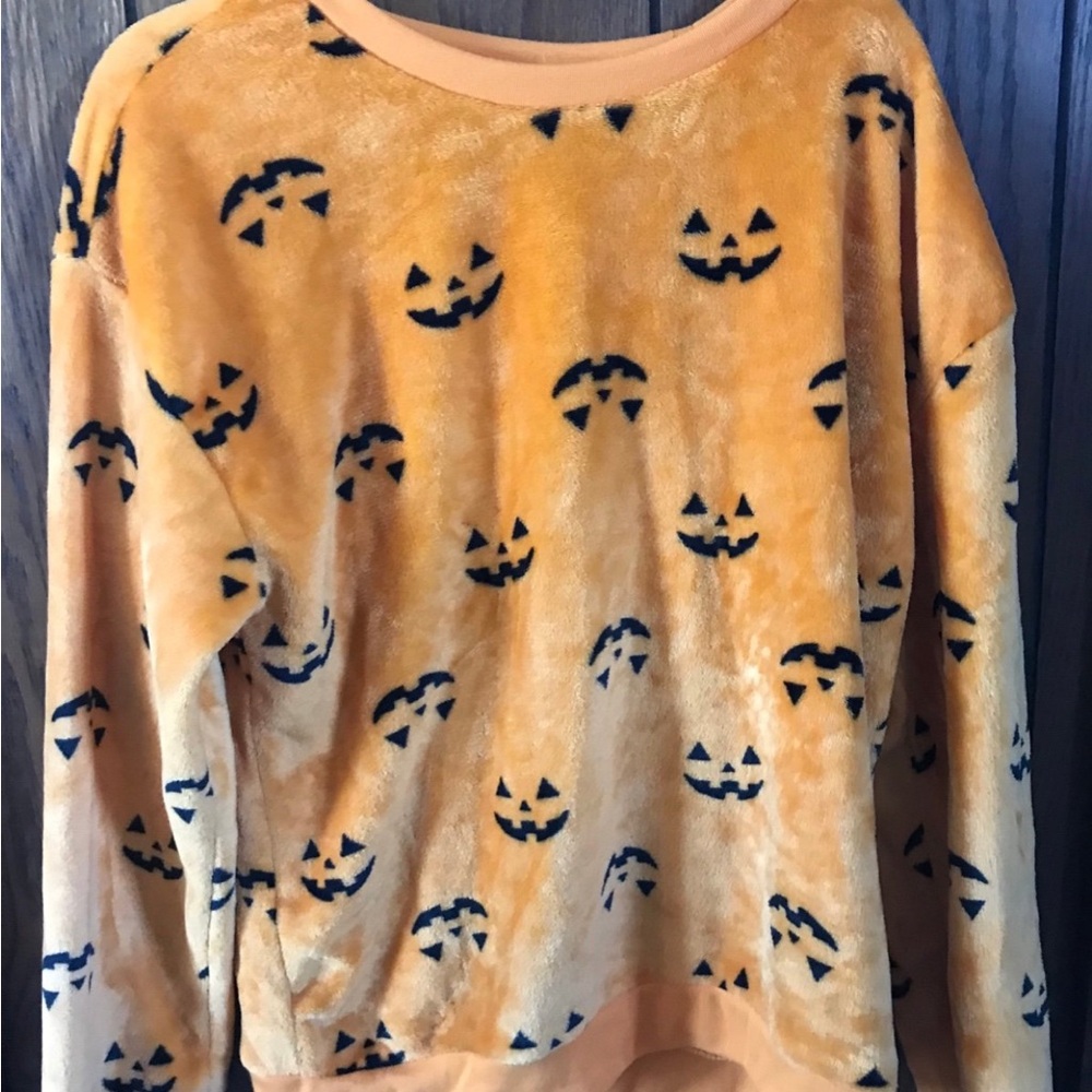 Pumpkin sweater